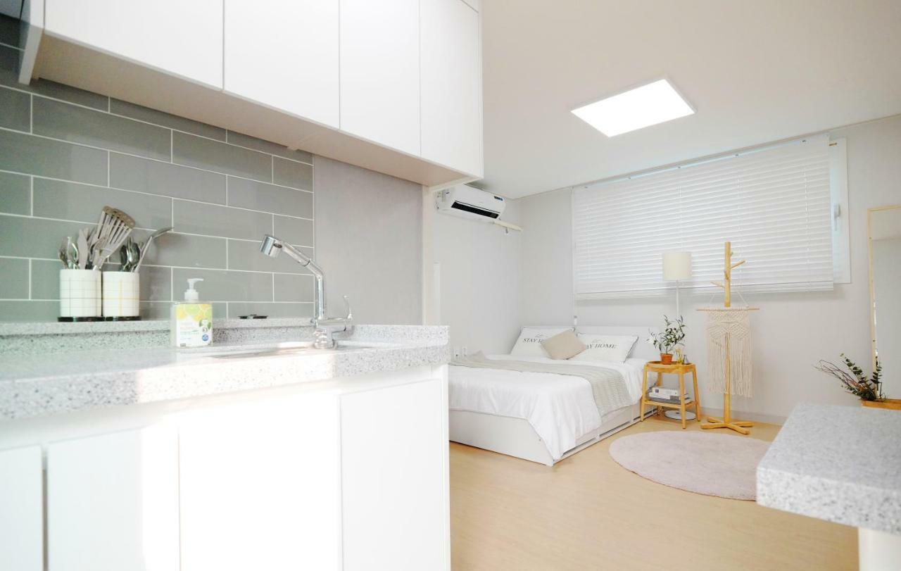 H House Yeonnam Apartment Seoul Exterior photo