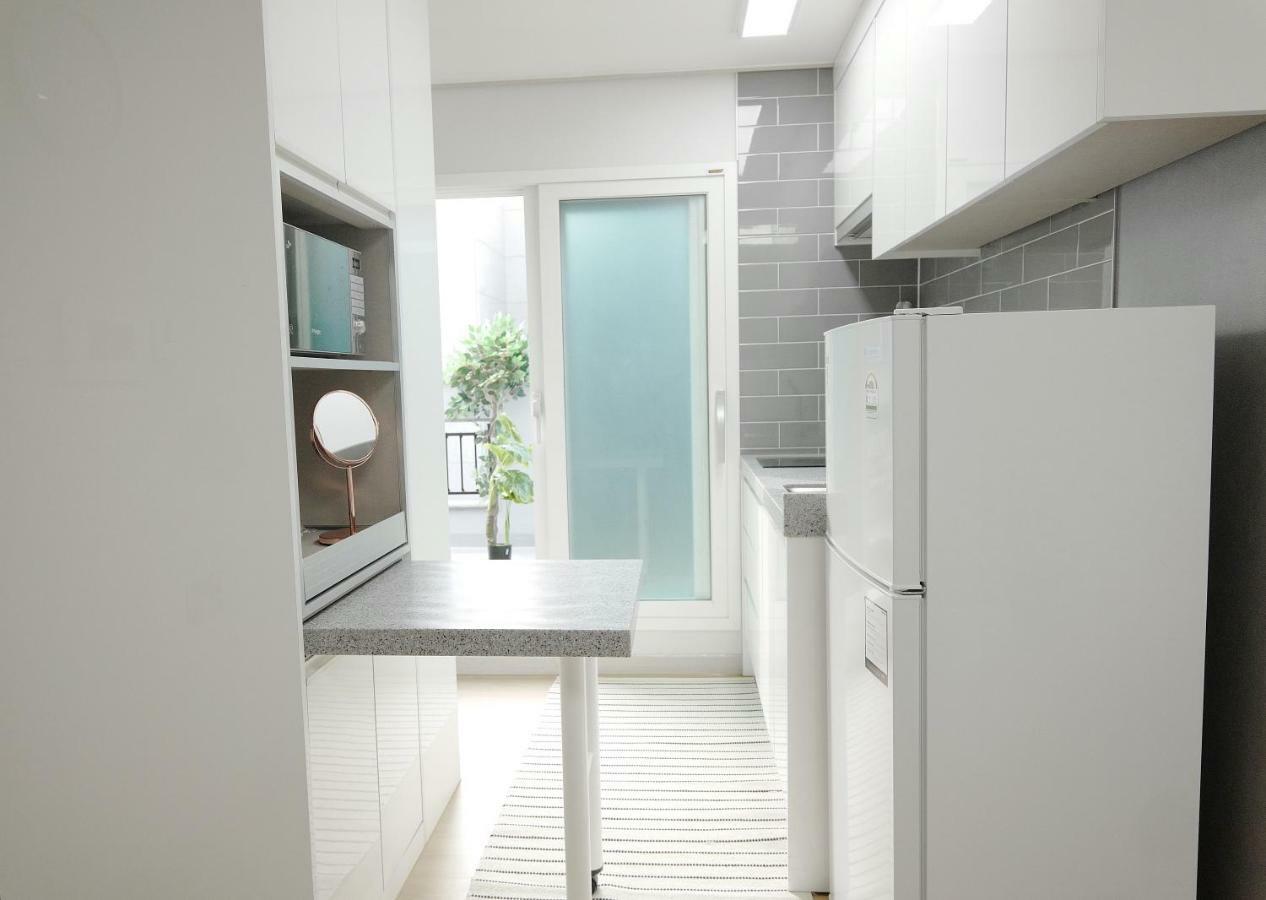H House Yeonnam Apartment Seoul Exterior photo